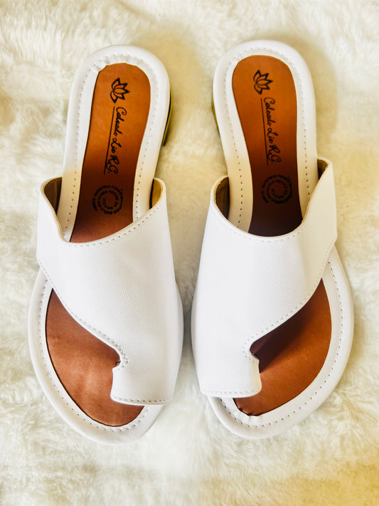 Fiona Sandal